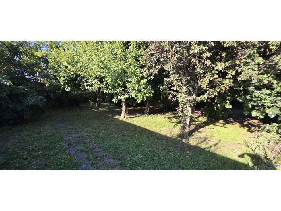 Chalet emplazado sobre 2 lotes de 400 m2. - 5