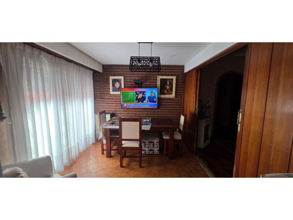 Se vende Chalet de 6 amb más lote lindero con quincho — foto 6