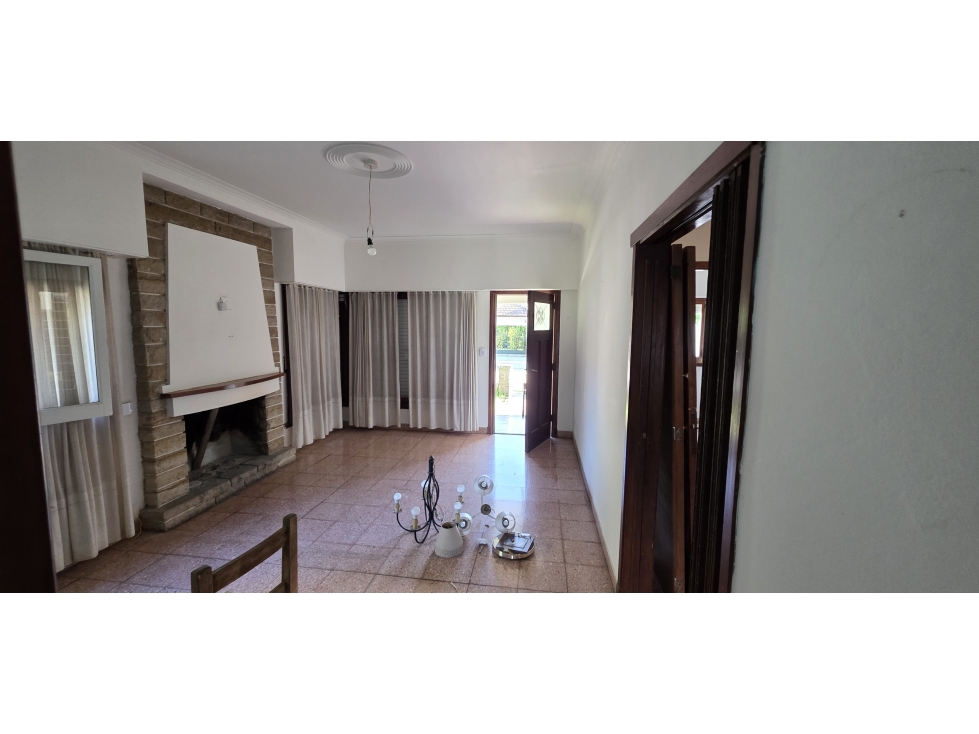 Chalet emplazado sobre 2 lotes de 400 m2. - 6