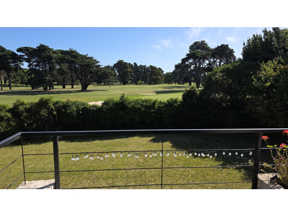 EXCELENTE PROPIEDAD SOBRE CANCHA CLUB M. D. P. GOLF LOS ACANTILADOS — foto 2