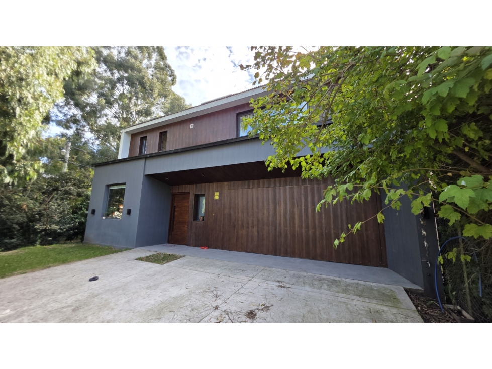ESPECTACULAR CASA A ESTRENAR EN BOSQUE PERALTA RAMOS