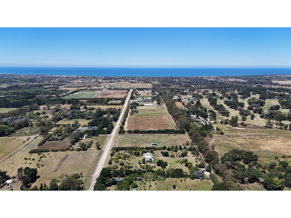 LOS ACANTILADOS - MAGNIFICA RESIDENCIA SOBRE 23.900 M2 DE TIERRA — foto 3