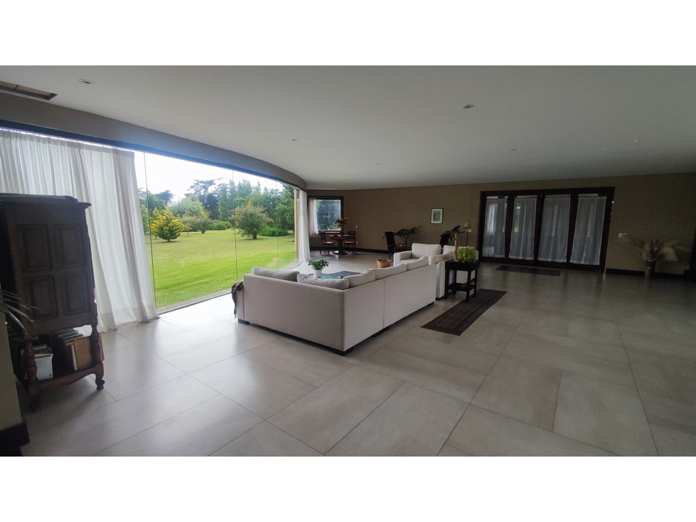 LOS ACANTILADOS - MAGNIFICA RESIDENCIA SOBRE 23.900 M2 DE TIERRA — foto 6