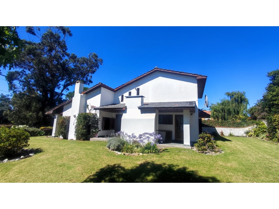 APTO CREDITO---EXCELENTE CHALET SOBRE DOS TERRENOS EN ACANTILADOS — foto 3