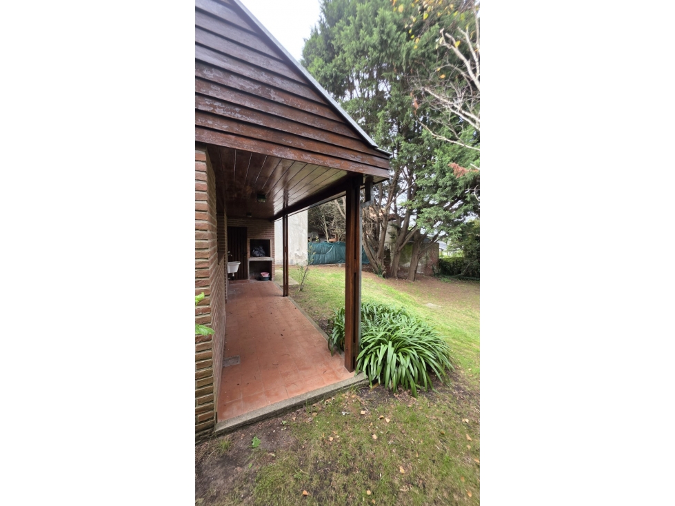 APTA CREDITO--ACOGEDORA CASA ESTILO CABAÑA A 2 CUADRAS DEL MAR - 5