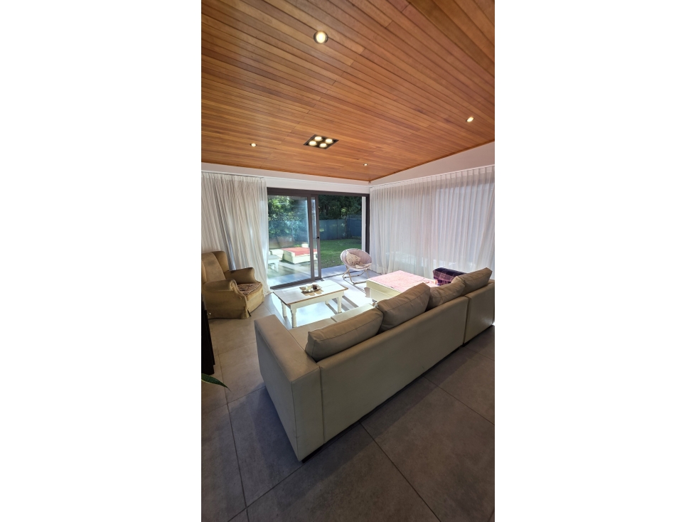 ESPECTACULAR CASA A ESTRENAR EN BOSQUE PERALTA RAMOS — foto 4