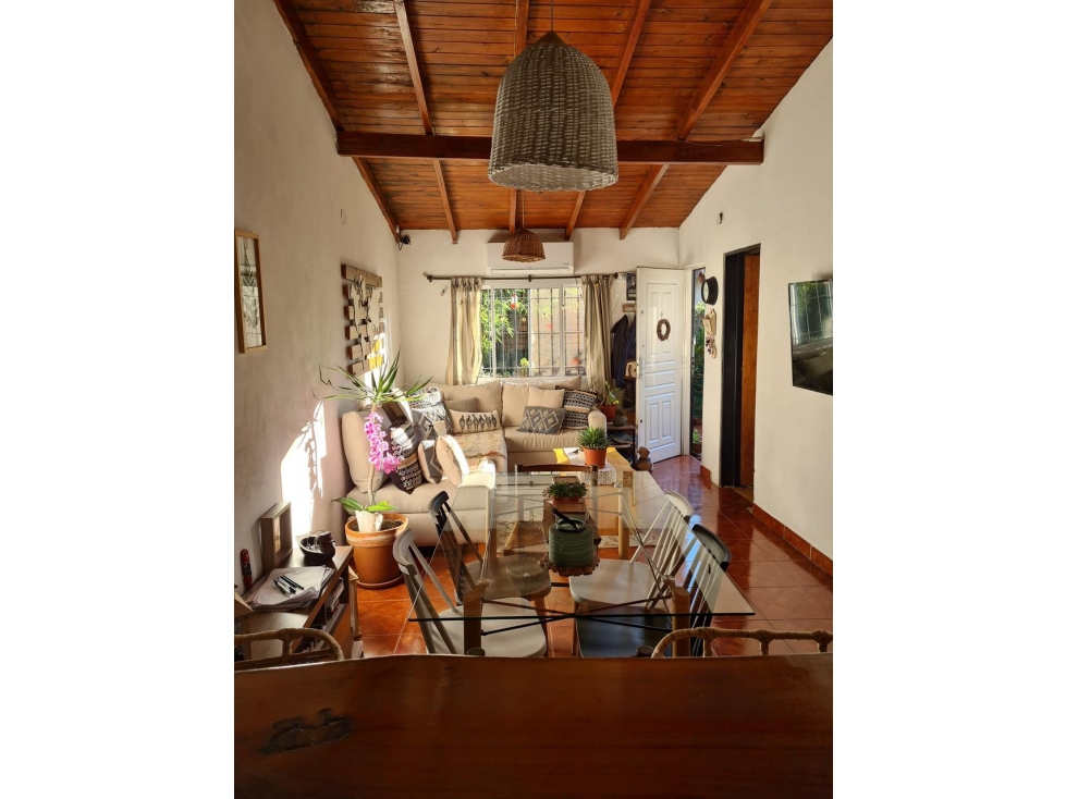 CASA EN ALQUILER EN BENAVIDEZ - BARRIO RESIDENCIAL - 4