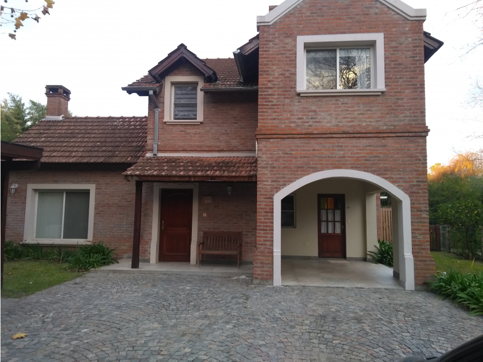 CASA EN BARRIO CERRADO FINCAS DE MASCHWITZ OPORTUNIDAD — foto 2