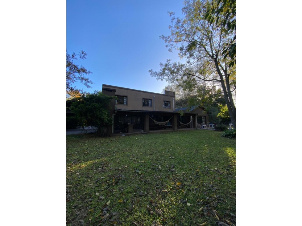HERMOSA CASA EN LA MEJOR ZONA DE LA BOTA INGENIERO MASCHWITZ — foto 4
