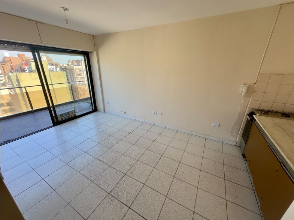 VENTA - 1 DORMITORIO - BALCON TERRAZA AMPLIO - B° CENTRO — foto 2