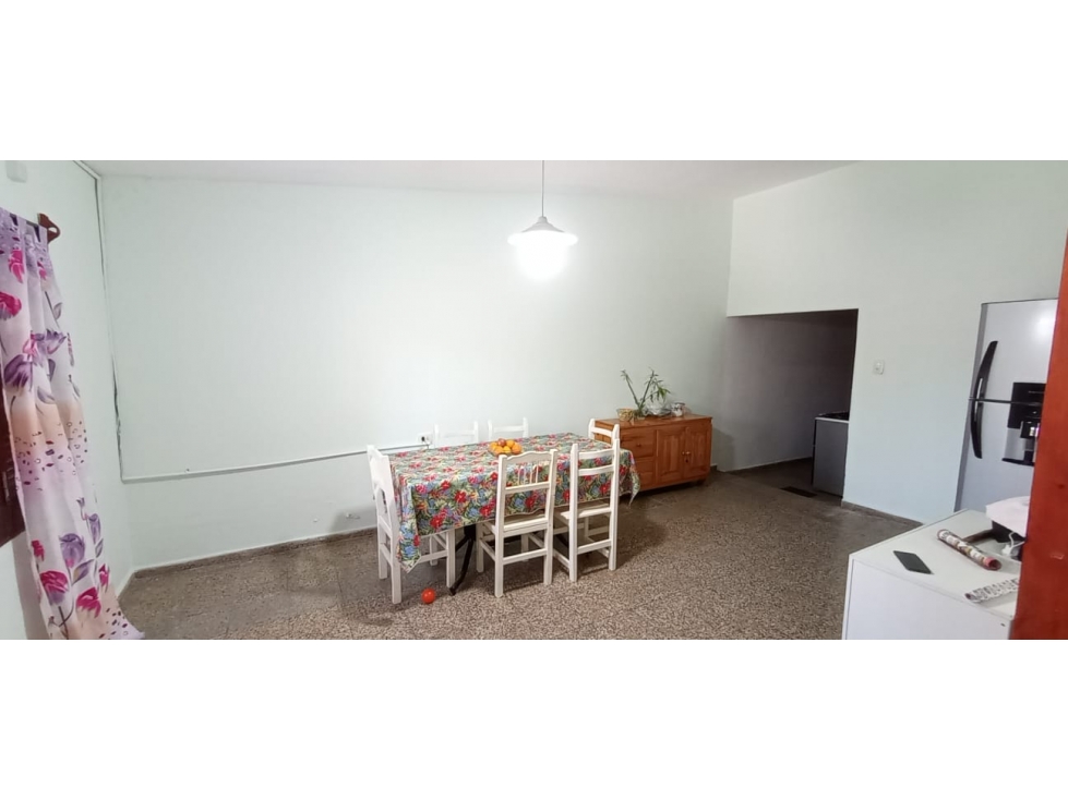 VENTA - DOS CASAS EN UNA - INGRESOS INDEPENDIENTES - Bº EL TREBOL — foto 3