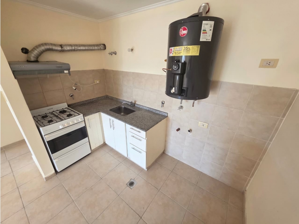 ALQUILER - 1 DORMITORIO + BALCON - EDIFICIO NAZARENO - NUEVA CORDOBA — foto 4