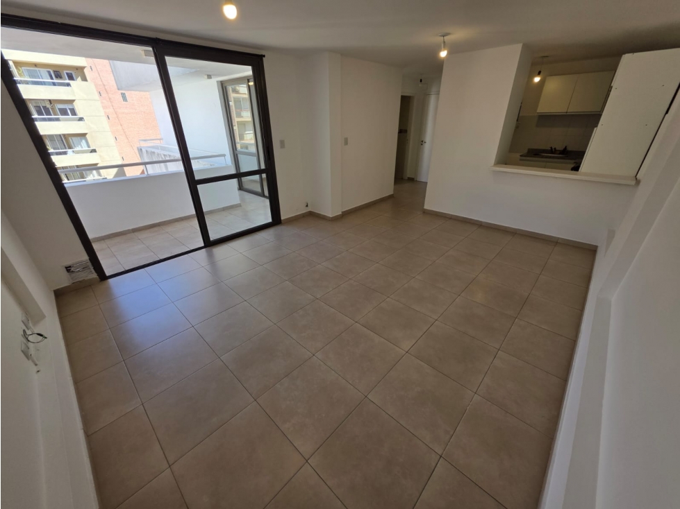 ALQUILER - DEPARTAMENTO UN DORMITORIO AMPLIO CON BALCON EXTERNO — foto 2