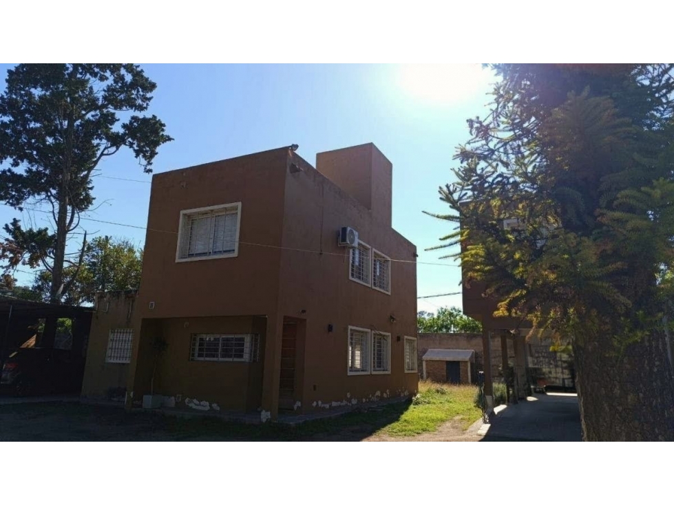 VENTA - DOS EN UNO - DUPLEX + DPTO - Bº LOS SAUCES — foto 2