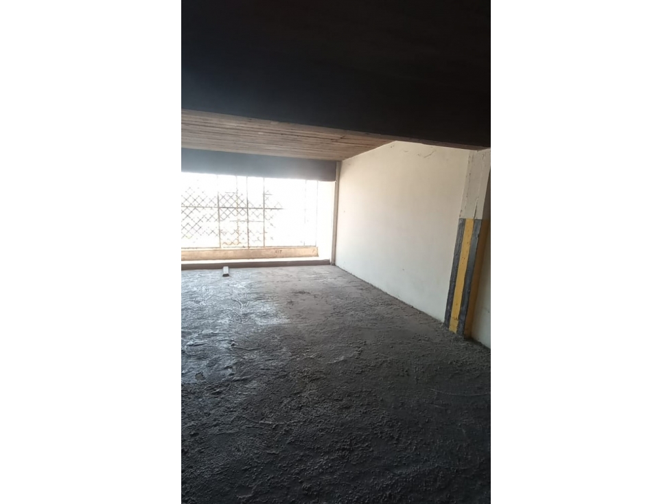 VENTA - COCHERA EXCLUSIVA - ZONA CENTRO - 2