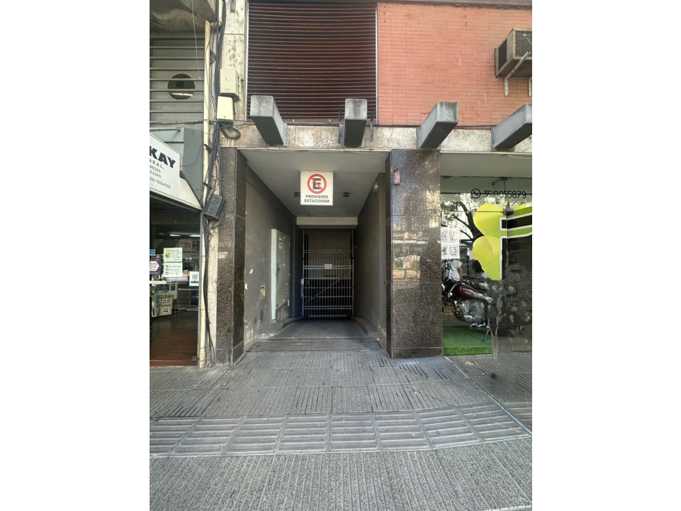 ALQUILER O VENTA - PLENO CENTRO - CHACABUCO 229 - 4