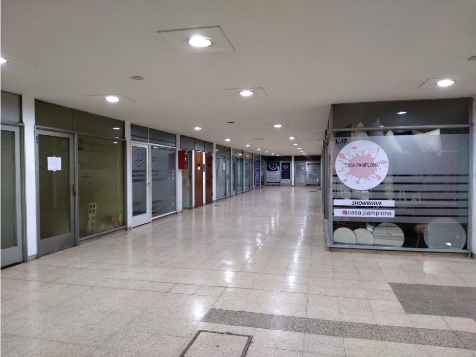 VENTA - OFICINA EN GALERÍA IBERIA - Bº CENTRO - 5