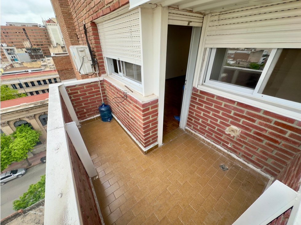 ALQUILER - 1 DORMITORIO - BALCON AL ESTE - LUMINOSO - PISO ALTO - 3