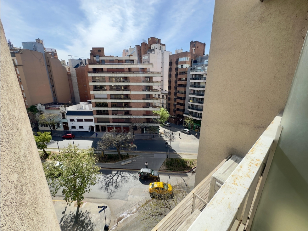 ALQUILER - 1 DORMITORIO - ZONA PLAZA ESPAÑA - BALCON — foto 4