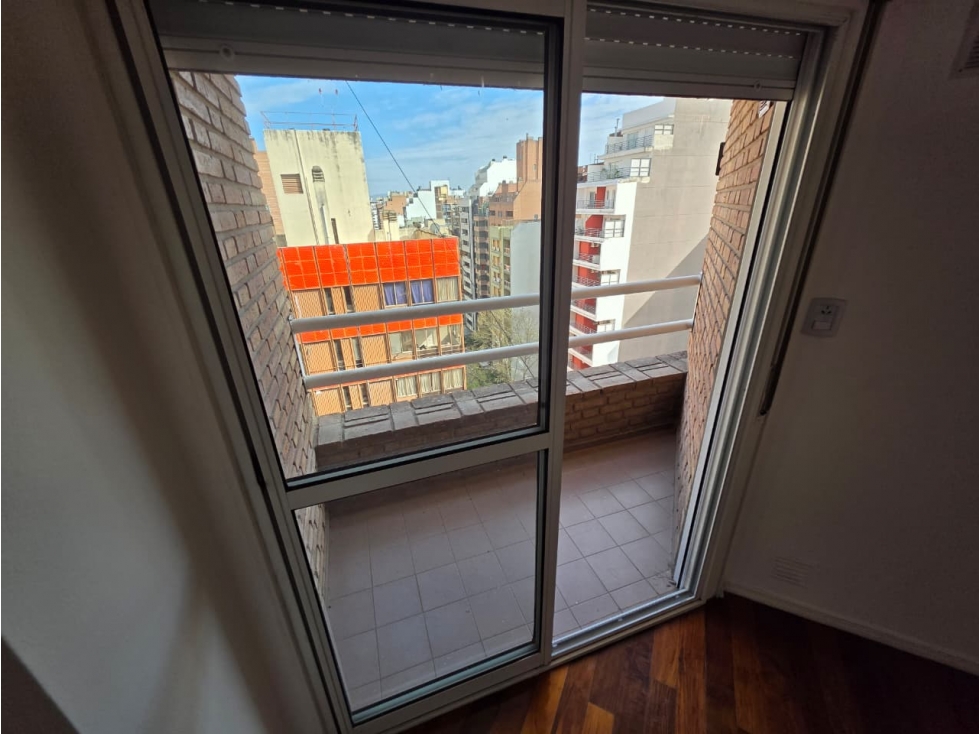 DEPARTAMENTO DE CATEGORIA - 1 DORMITORIO CON BALCON - PISO ALTO — foto 6