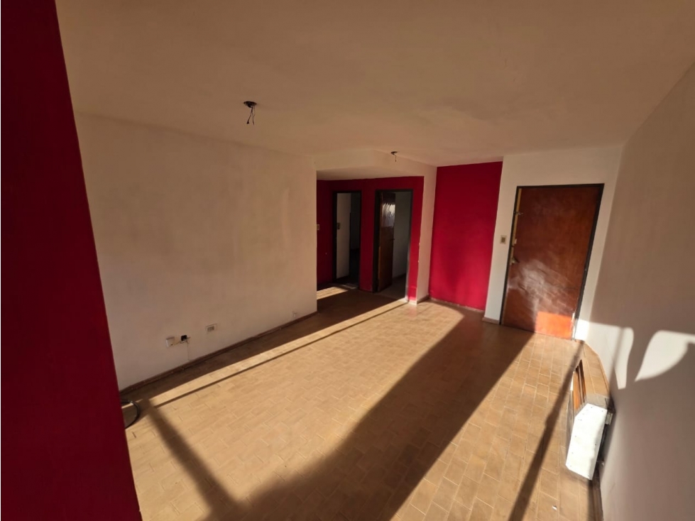 OPORTUNIDAD PARA INVERSIONISTAS - 2 DORM X USD 65.000 - B° CENTRO - 5