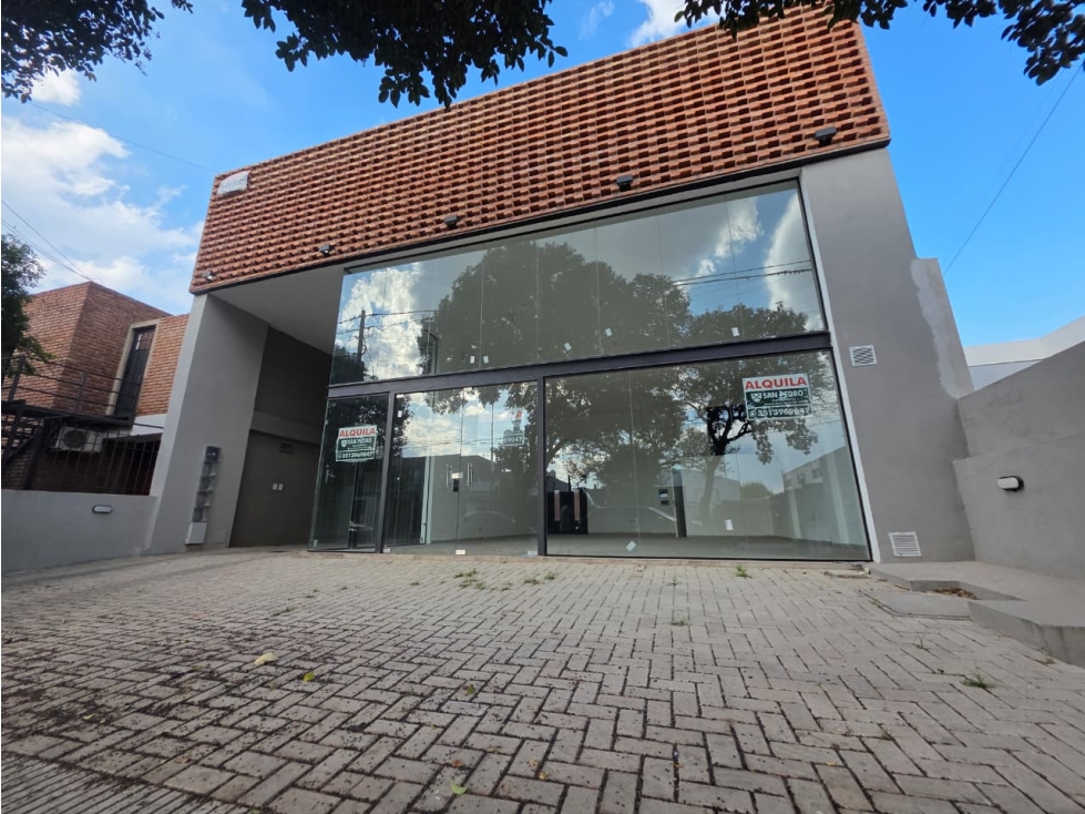 LOCAL A ESTRENAR- 109M2 - DOBLE ALTURA - VAPARAISO 2900