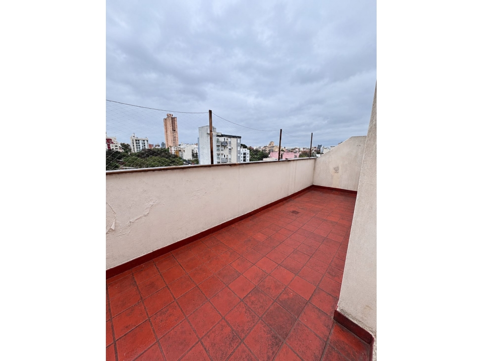 ALQUILER - UN DORMITORIO CON BALCON TERRAZA - AV. COLON 1881