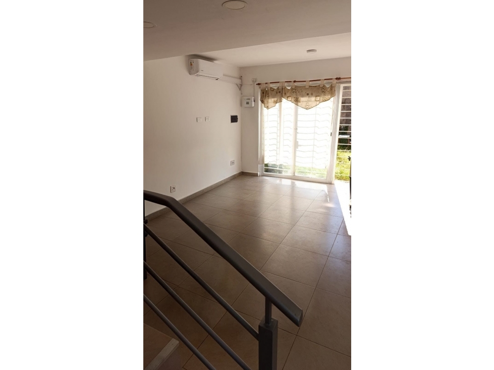 VENTA - DOS EN UNO - DUPLEX + DPTO - Bº LOS SAUCES — foto 4