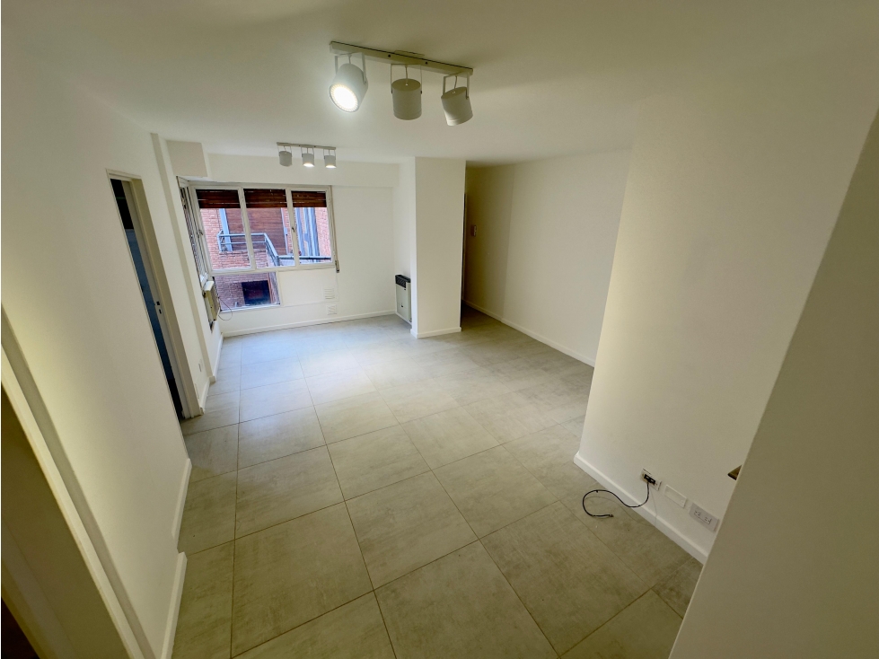 DUPLEX - TERRAZA PROPIA CON ASADOR - 1 DORMITORIO Y MEDIO - 6
