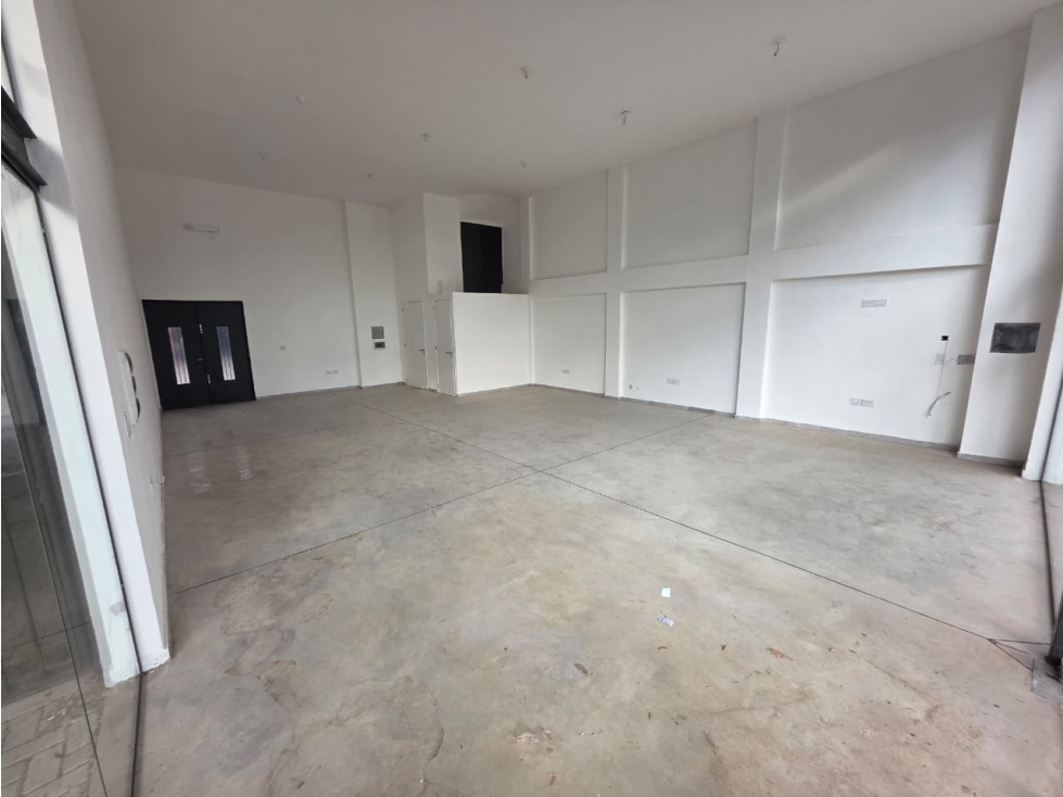 LOCAL A ESTRENAR- 109M2 - DOBLE ALTURA - VAPARAISO 2900 — foto 3