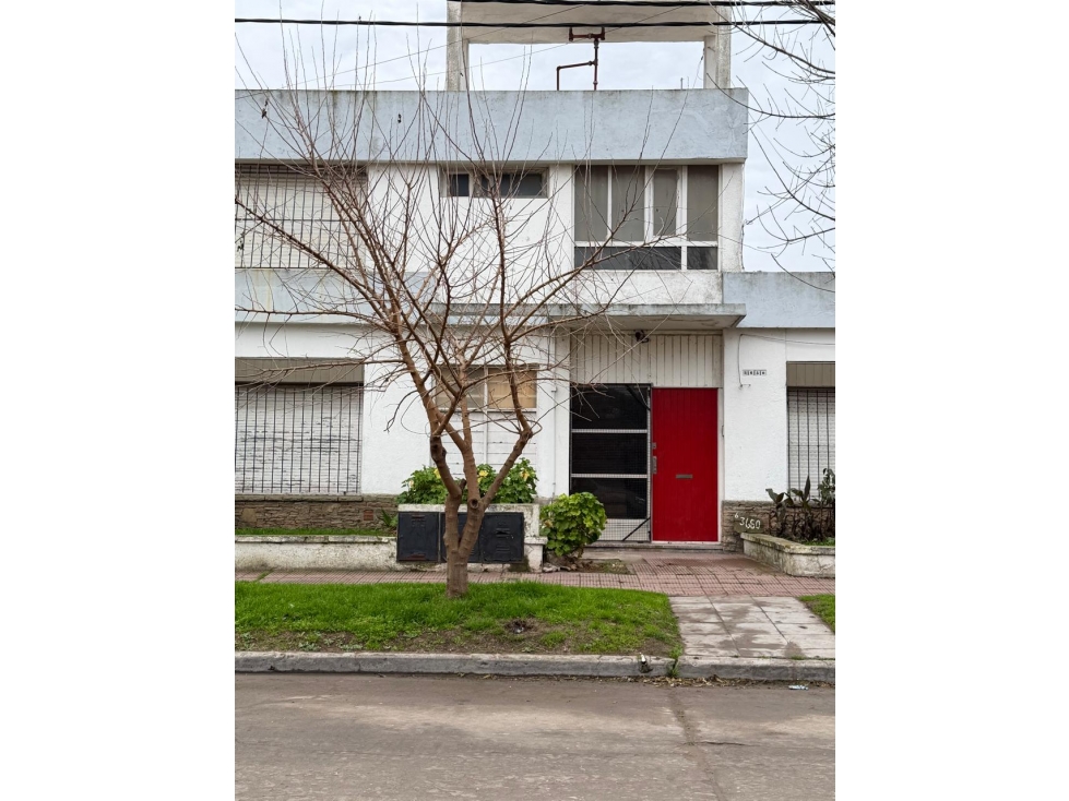 2 Ambientes a 2,5 cuadras del mar y 4 de Peatonal 83 - 1