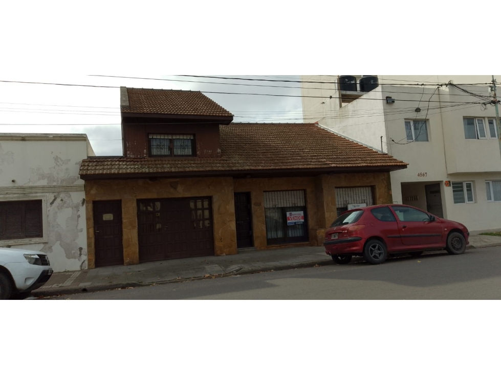 CHALET 3 DORMITORIOS APTO CREDITO -ZONA POMPEYA -MAR DEL PLATA - 2