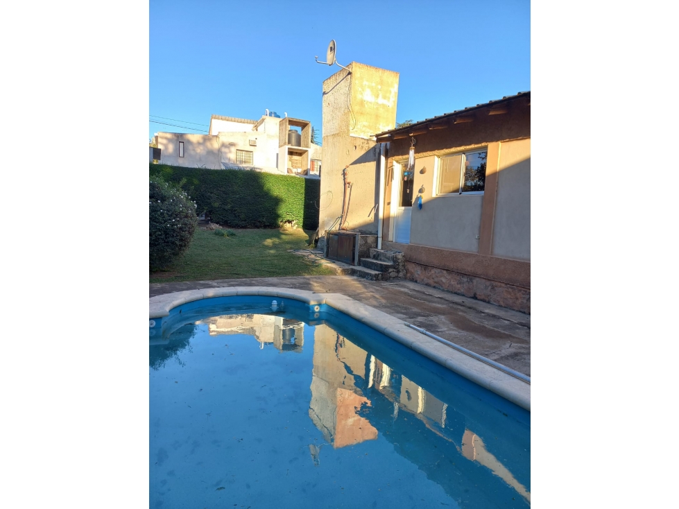 VENTA CASA VILLA CARLOS PAZ PILETA 3 DORMITORIOS — foto 2