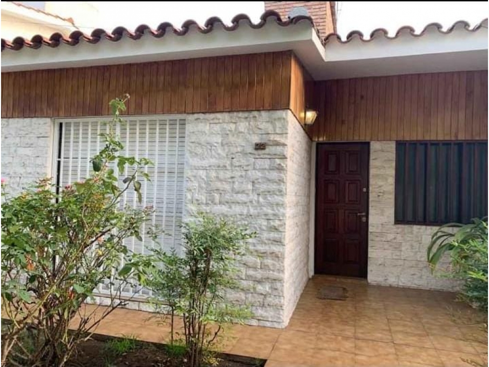 VENTA APTO CREDITO CASA CON COCHERA EN VILLA DOMINGUEZ, VCP - 1