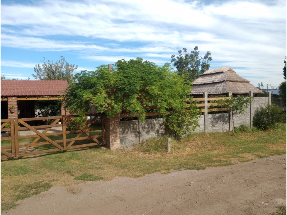 CASA VENTA LUYABA TRASLASIERRA CORDOBA 2 HAB PISCINA - 2