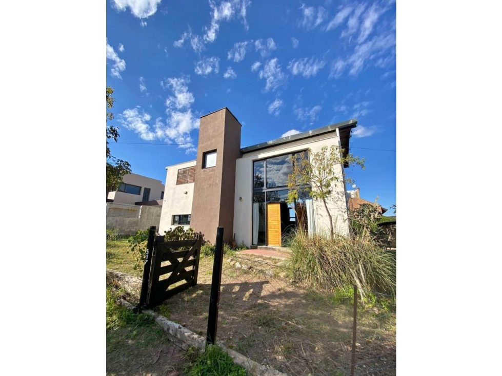 CASA C/ 3 DORMITORIOS EN ALQUILER PERMANENTE BARRIO BECCIU VCP - 1