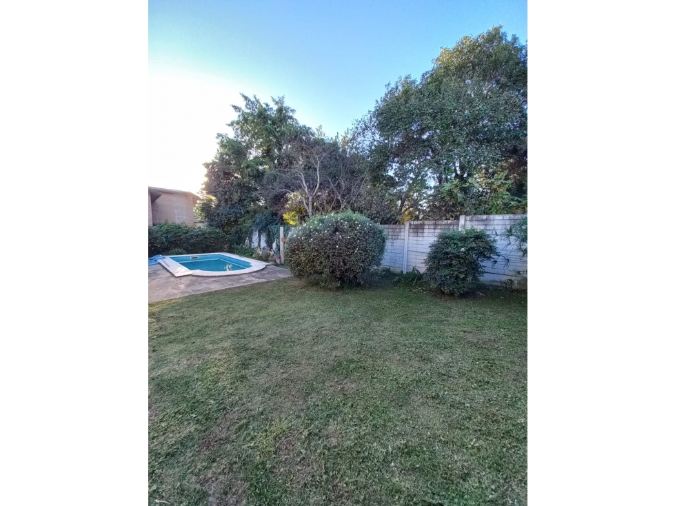 VENTA CASA VILLA CARLOS PAZ PILETA 3 DORMITORIOS