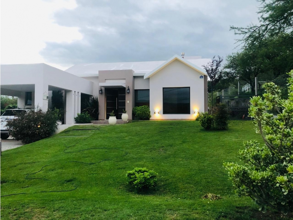 VENTA CASA LOMAS DEL REY MAYU SUMAJ CORDOBA GAS NATURAL CARLOS PAZ - 2