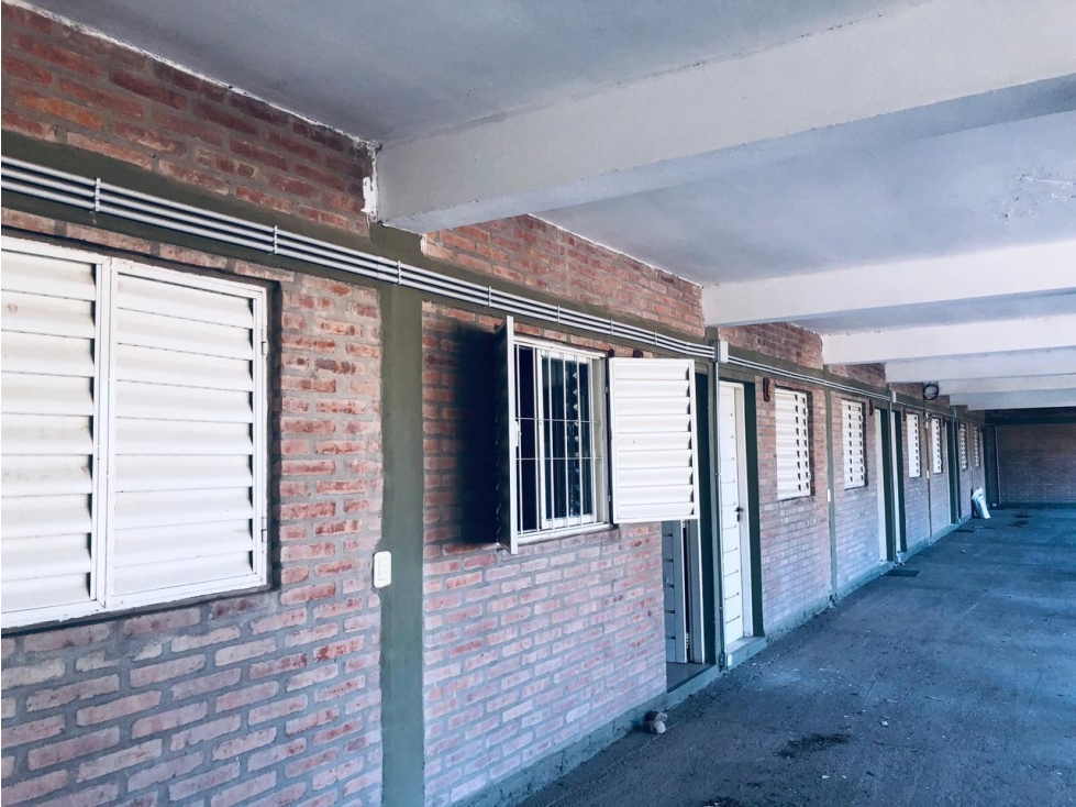 HOSTERIA EN VENTA CURA BROCHERO 8 MONOAMBIENTES. - 3