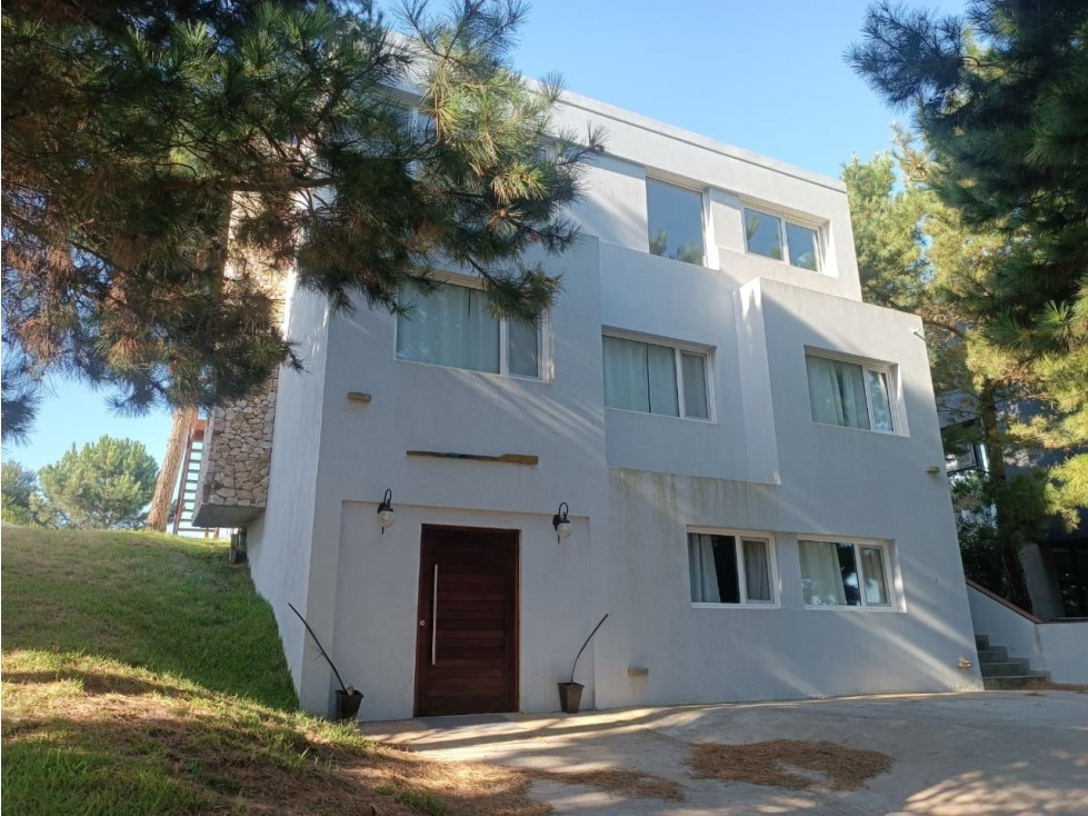 CASA EN VENTA COSTA ESMERALDA 4 DORM 4 BAÑOS, ECUESTRE124