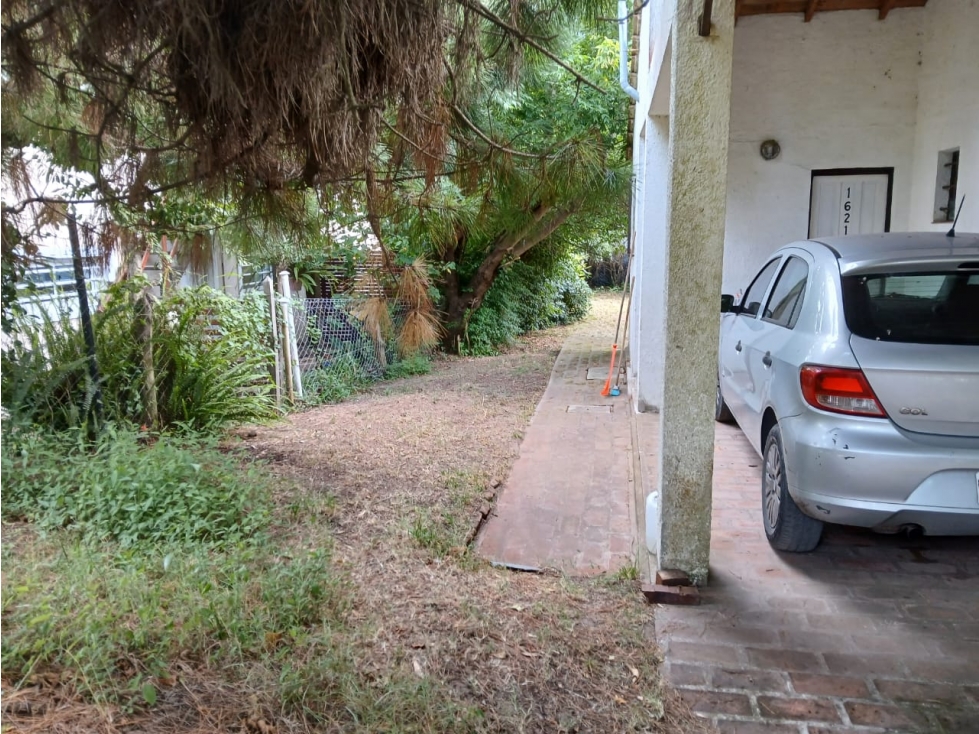Tradicional Chalet con Gran Potencial en Valeria del Mar — foto 4