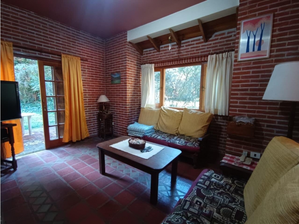 CASA EN VENTA CARILO 3 DORM EN ENTORNO DE PLENO BOSQUE — foto 3