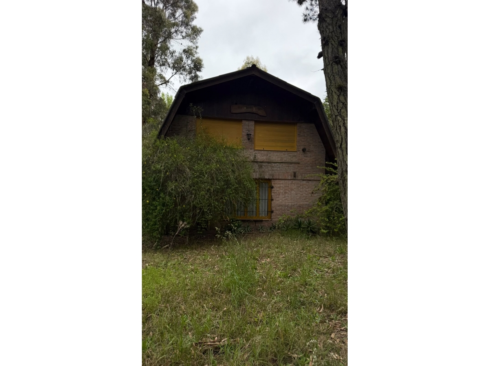 CASA ESTILO NORMANDO EN VENTA