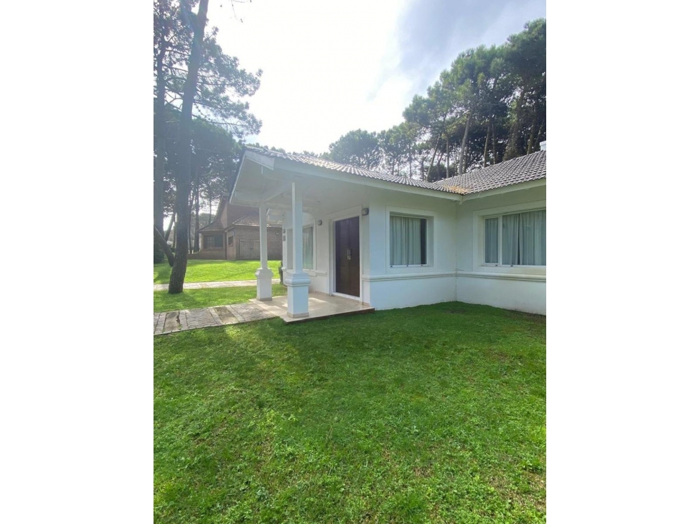 CASA EN VENTA PINAMAR NORTE 3 DORM IDEAL ENTORNO — foto 2