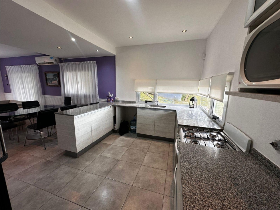 CASA EN VENTA 4 DORM 4 BAÑOS COSTA ESMERALDA SENDEROS 2 LOTE 3 — foto 4