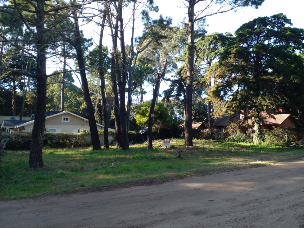 LOTE UNIFAMILIAR CON CARACTERISTICAS DE GRAN DEMANDA, VALERIA DEL MAR - 3