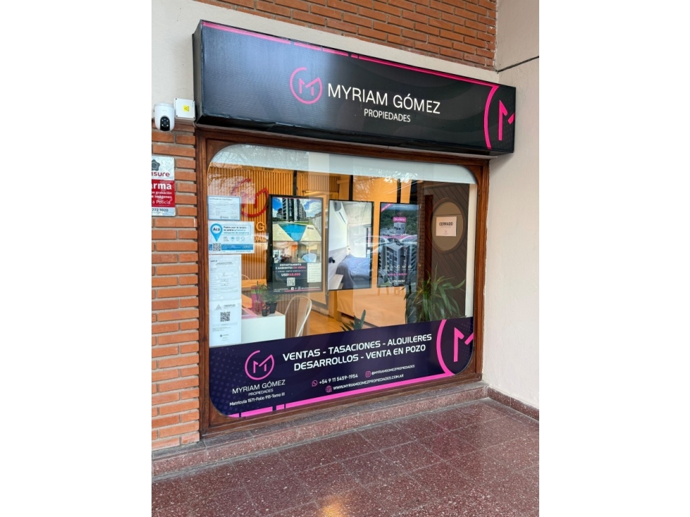 Local+vivienda Pinamar Centro. Permuta vehiculo/propiedad hasta 50% - 1