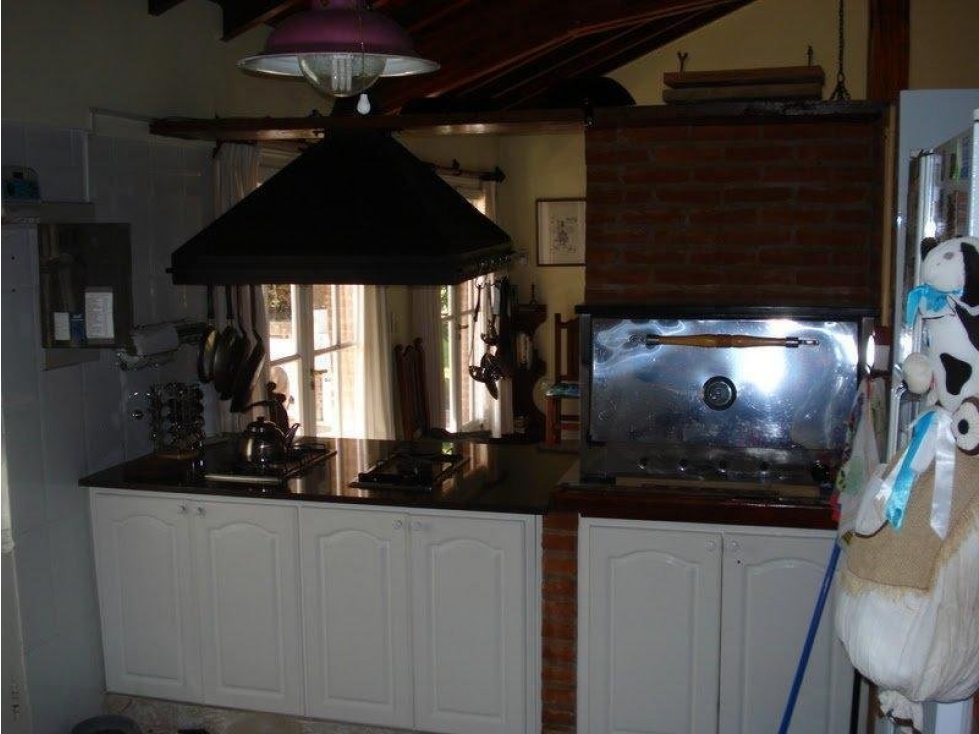 CASA EN VENTA CARILO 6 DORM + DEP A 4 CUADRAS DE LA PLAYA — foto 5