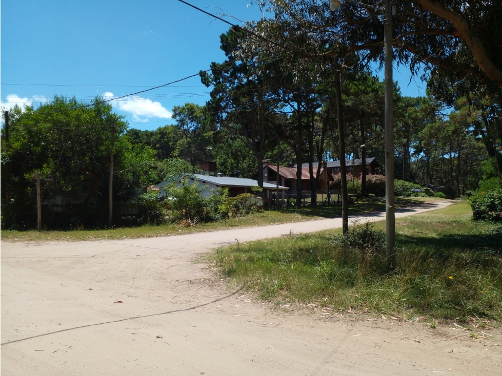 LOTE UNIFAMILIAR A 300 mts de Av. Principal de Valeria del Mar - 5