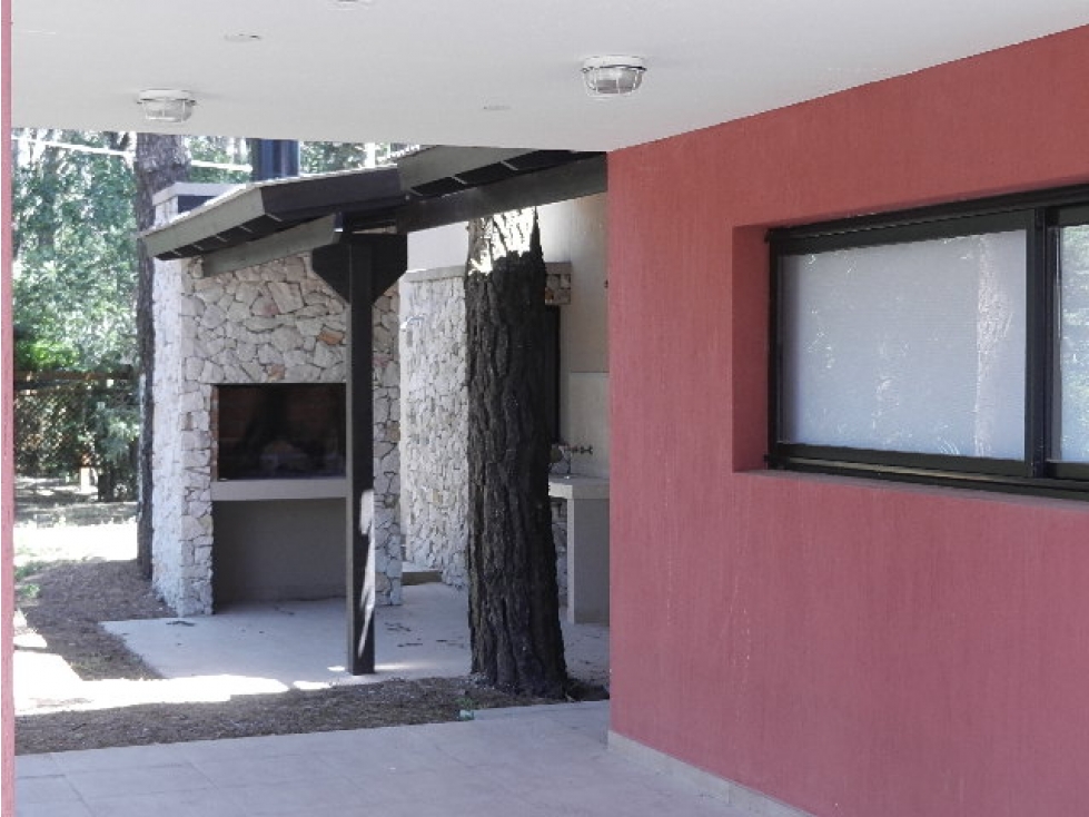 Casa con Losa Radiante y Playroom en Valeria del Mar — foto 3